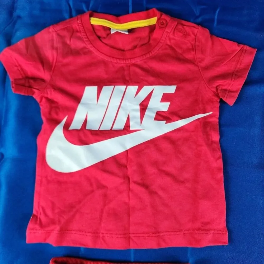 Baby/Toddler Nike Shorts and T-Shirt 12-18 mths